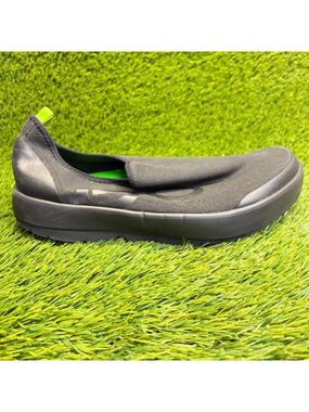 OOFOS OOmg EeZee Low Mens Size 10 Black Casual Walking Slip On Recovery Shoes